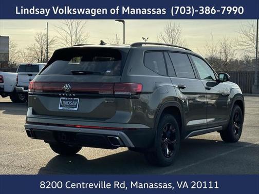 2025 Volkswagen Atlas 2.0T Peak Edition