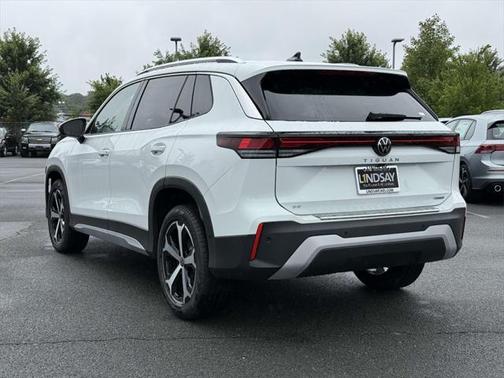 2025 Volkswagen Tiguan 2.0T SE 4MOTION