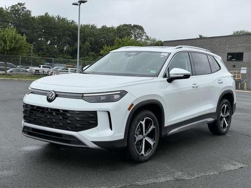 2025 Volkswagen Tiguan 2.0T SE 4MOTION