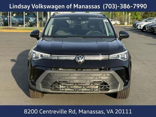 2025 Volkswagen Taos 1.5T SE Black