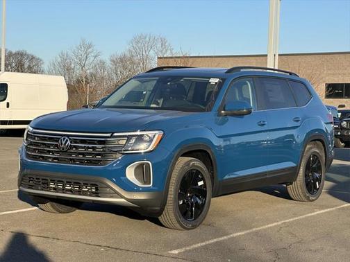 2025 Volkswagen Atlas 2.0T SE w/Technology 4MOTION