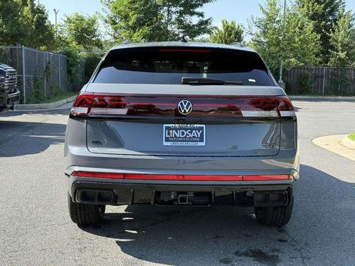 2025 Volkswagen Atlas Cross Sport 2.0T SEL