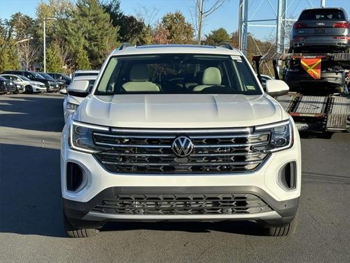 2025 Volkswagen Atlas 2.0T SE w/Technology 4MOTION