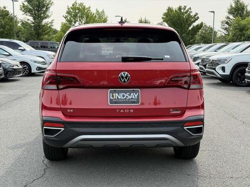 2024 Volkswagen Taos 1.5T SE
