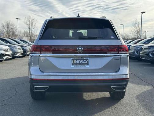 2025 Volkswagen Atlas 2.0T SE