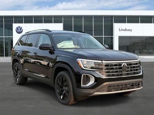 2025 Volkswagen Atlas 2.0T SE w/Technology 4MOTION