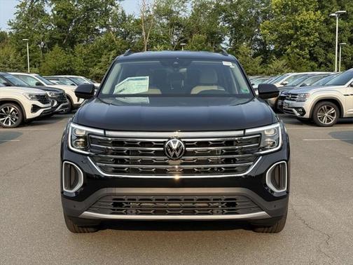 2025 Volkswagen Atlas 2.0T SE w/Technology 4MOTION