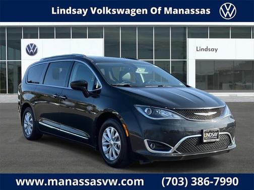 2018 Chrysler Pacifica Touring-L