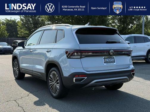2025 Volkswagen Taos 1.5T SE