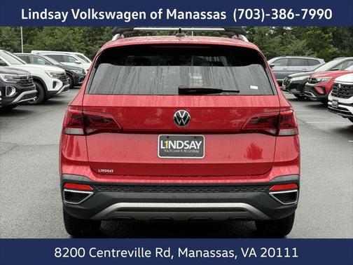 2024 Volkswagen Taos 1.5T SE