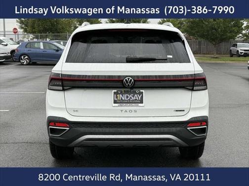 2025 Volkswagen Taos 1.5T SE