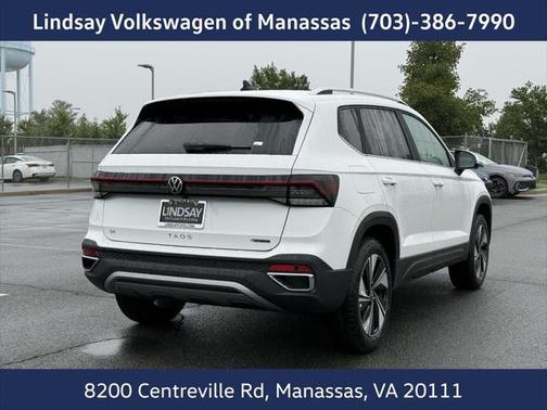 2025 Volkswagen Taos 1.5T SE