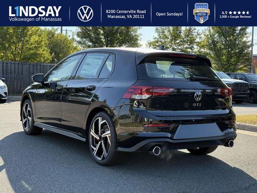 2025 Volkswagen Golf GTI 2.0T SE DSG