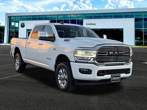Bright White Clearcoat 2024 RAM 2500 Laramie Crew Cab 4x4 6'4' Box