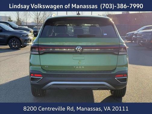 2025 Volkswagen Taos 1.5T SE