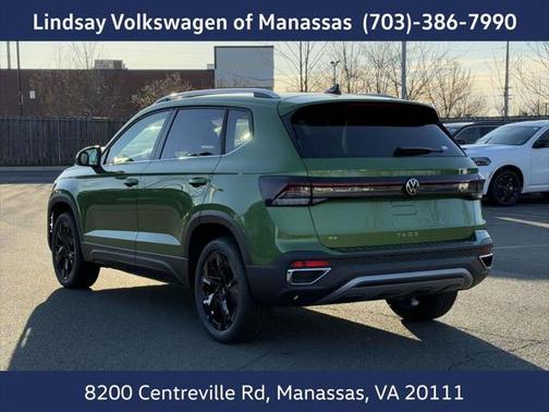2025 Volkswagen Taos 1.5T SE