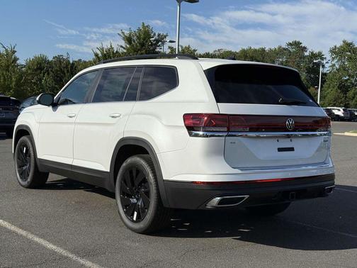 2026 Volkswagen Atlas 2.0T SE w/Technology 4MOTION
