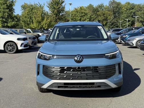 2025 Volkswagen Tiguan 2.0T SE 4MOTION