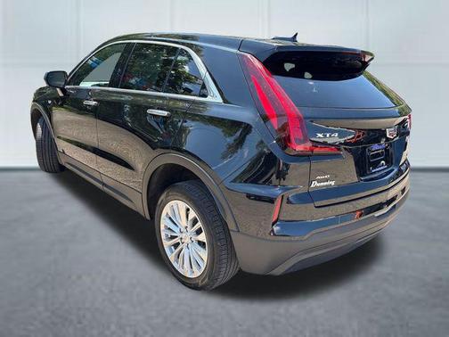 Stellar Black Metallic 2024 Cadillac XT4 Luxury