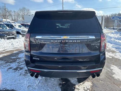 2023 Chevrolet Suburban Premier