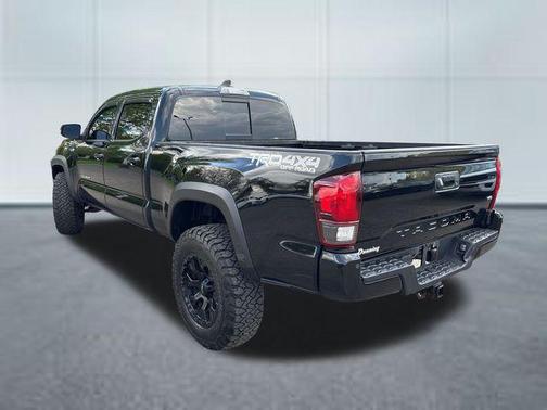 Midnight Black Metallic 2018 Toyota Tacoma TRD Off Road