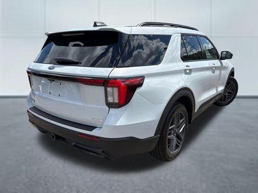 Space White Metallic 2026 Ford Explorer ST-Line