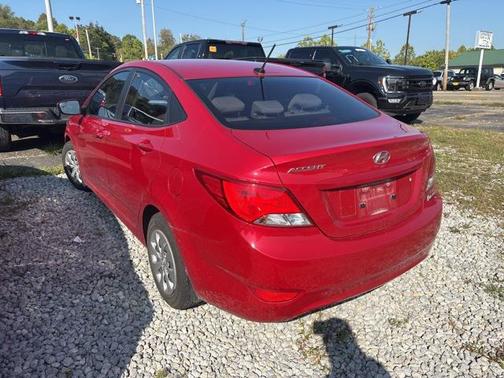 2016 Hyundai Accent SE