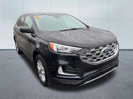 Black Metallic 2023 Ford Edge SEL