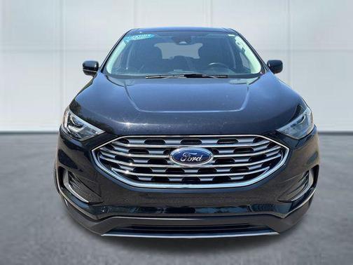 Black Metallic 2023 Ford Edge SEL