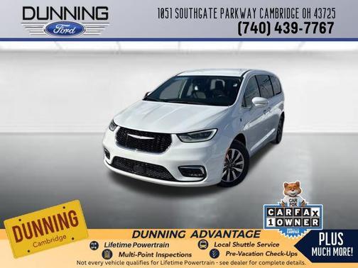 2022 Chrysler Pacifica Hybrid Touring L