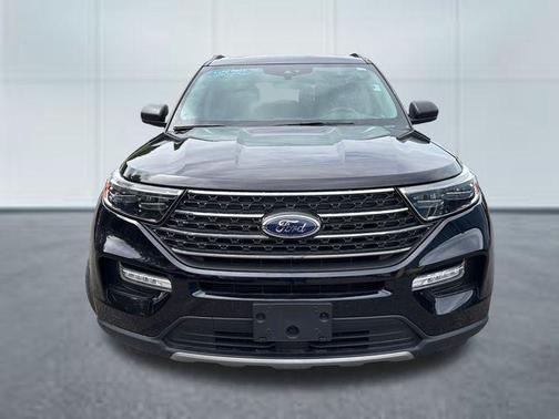 Agate Black Metallic 2023 Ford Explorer XLT