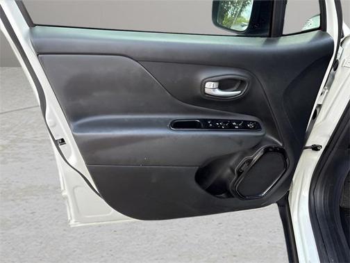 2023 Jeep Renegade Altitude