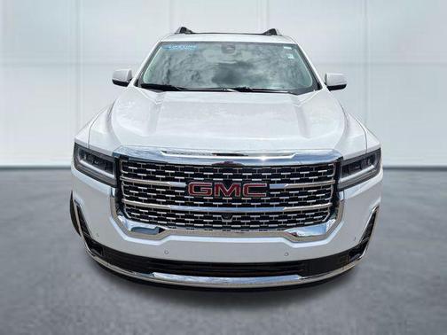 White Frost Tricoat 2022 GMC Acadia Denali