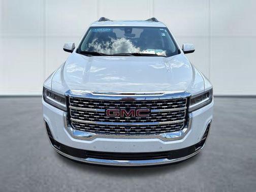 White Frost Tricoat 2022 GMC Acadia Denali