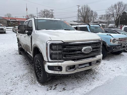 2025 Ford F-350 Platinum