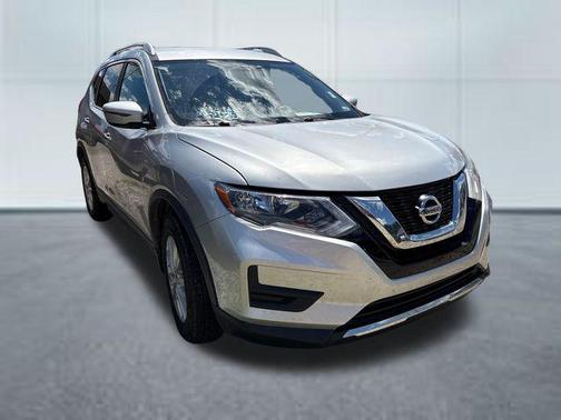 Brilliant Silver 2017 Nissan Rogue SV