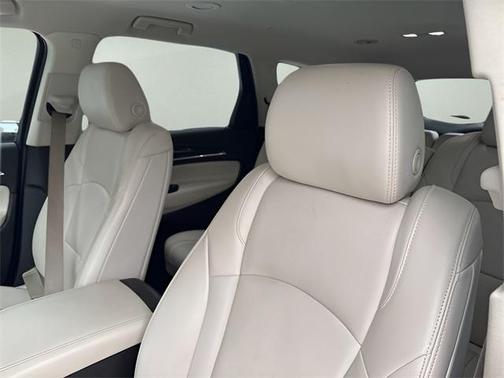 2022 Buick Enclave AWD Essence