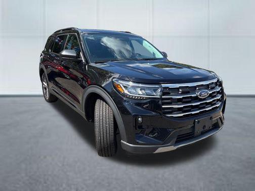 Agate Black Metallic 2026 Ford Explorer Active