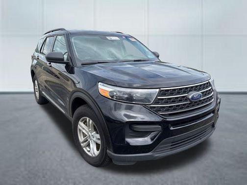 Agate Black Metallic 2022 Ford Explorer XLT