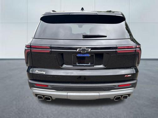Mosaic Black Metallic 2025 Chevrolet Traverse Z71