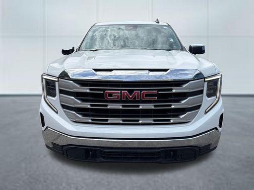 Summit White 2023 GMC Sierra 1500 SLE