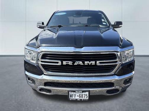 Diamond Black Crystal Pearlcoat 2021 RAM 1500 Big Horn/Lone Star