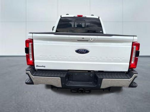 Star White Metallic Tri-Coat 2023 Ford F-350 Lariat