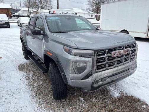 2023 GMC Canyon AT4