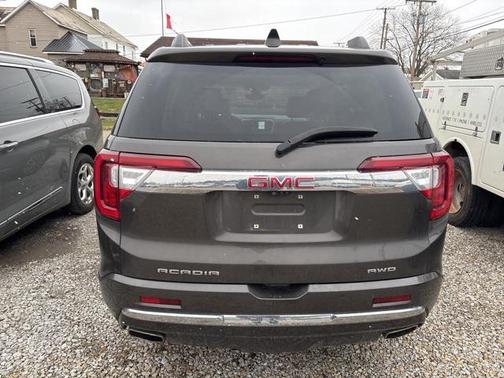 2020 GMC Acadia Denali