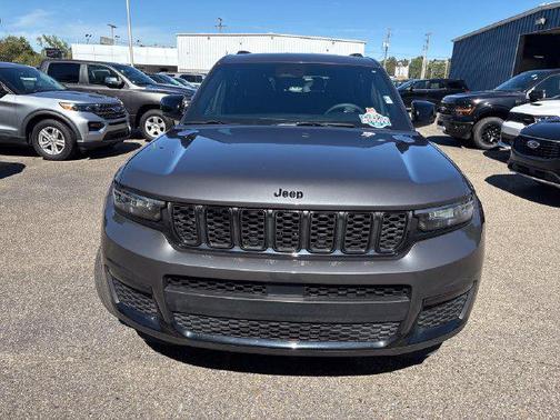 Baltic Gray Metallic Clearcoat 2025 Jeep Grand Cherokee L Limited