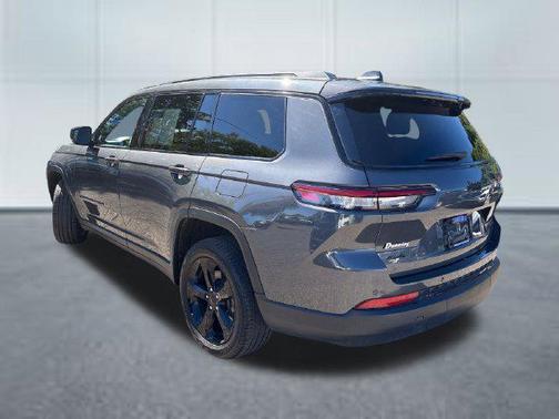 Baltic Gray Metallic Clearcoat 2025 Jeep Grand Cherokee L Limited
