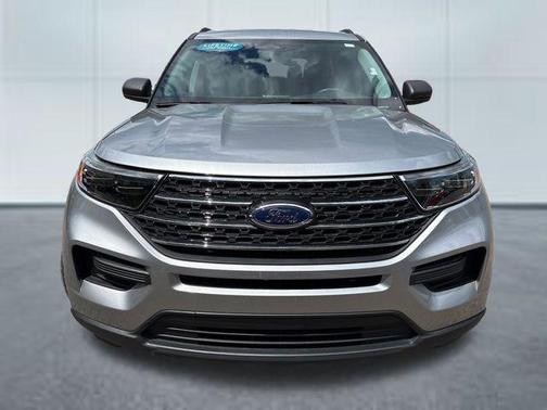 Silver Metallic 2024 Ford Explorer XLT