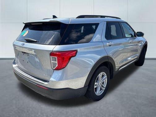 Silver Metallic 2024 Ford Explorer XLT