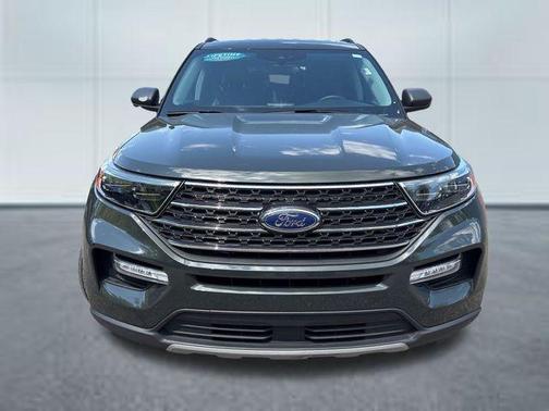 Forged Green Metallic 2024 Ford Explorer XLT